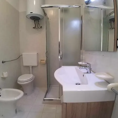 Res Apartman *